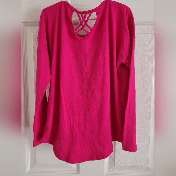 Girl's pink high-low Old Navy Softest long-sleeved thirt. - Picture 3 of 3